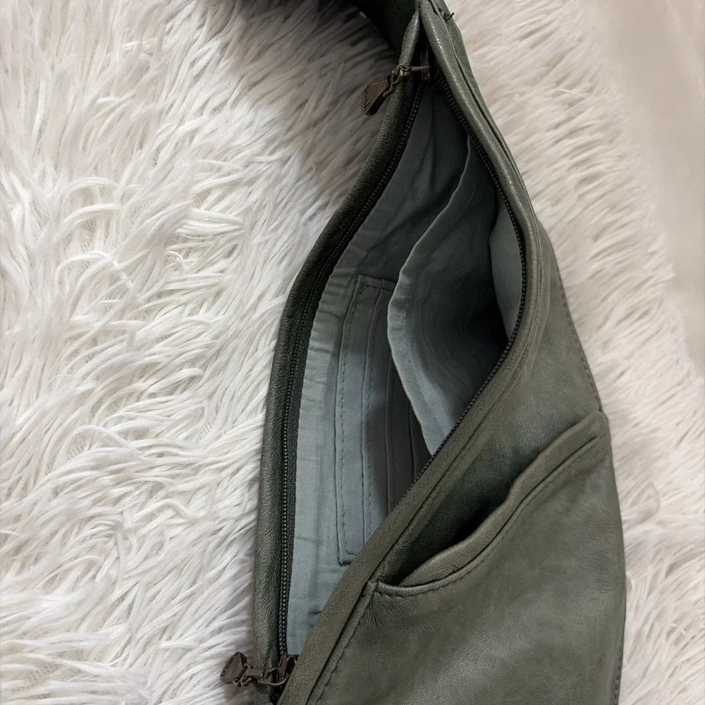 Sash bag green